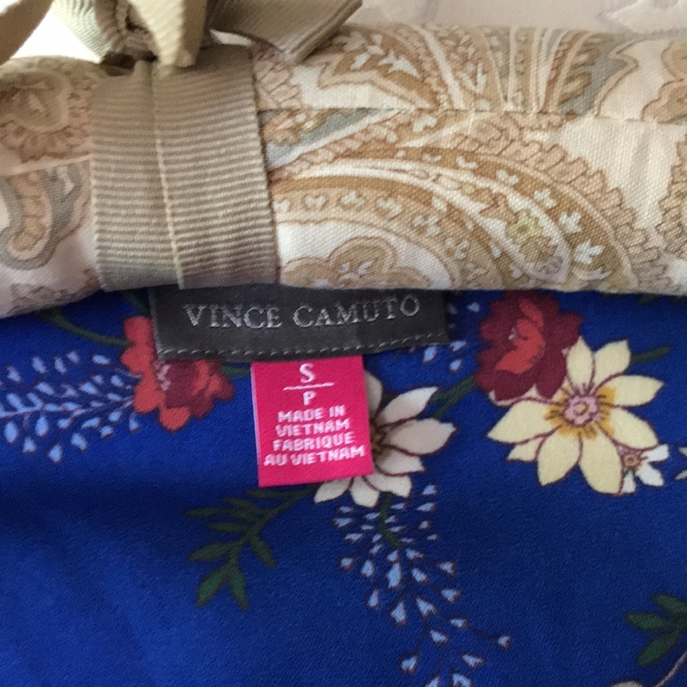 NWOT  Vince Camuto blouse S - Picture 3 of 5